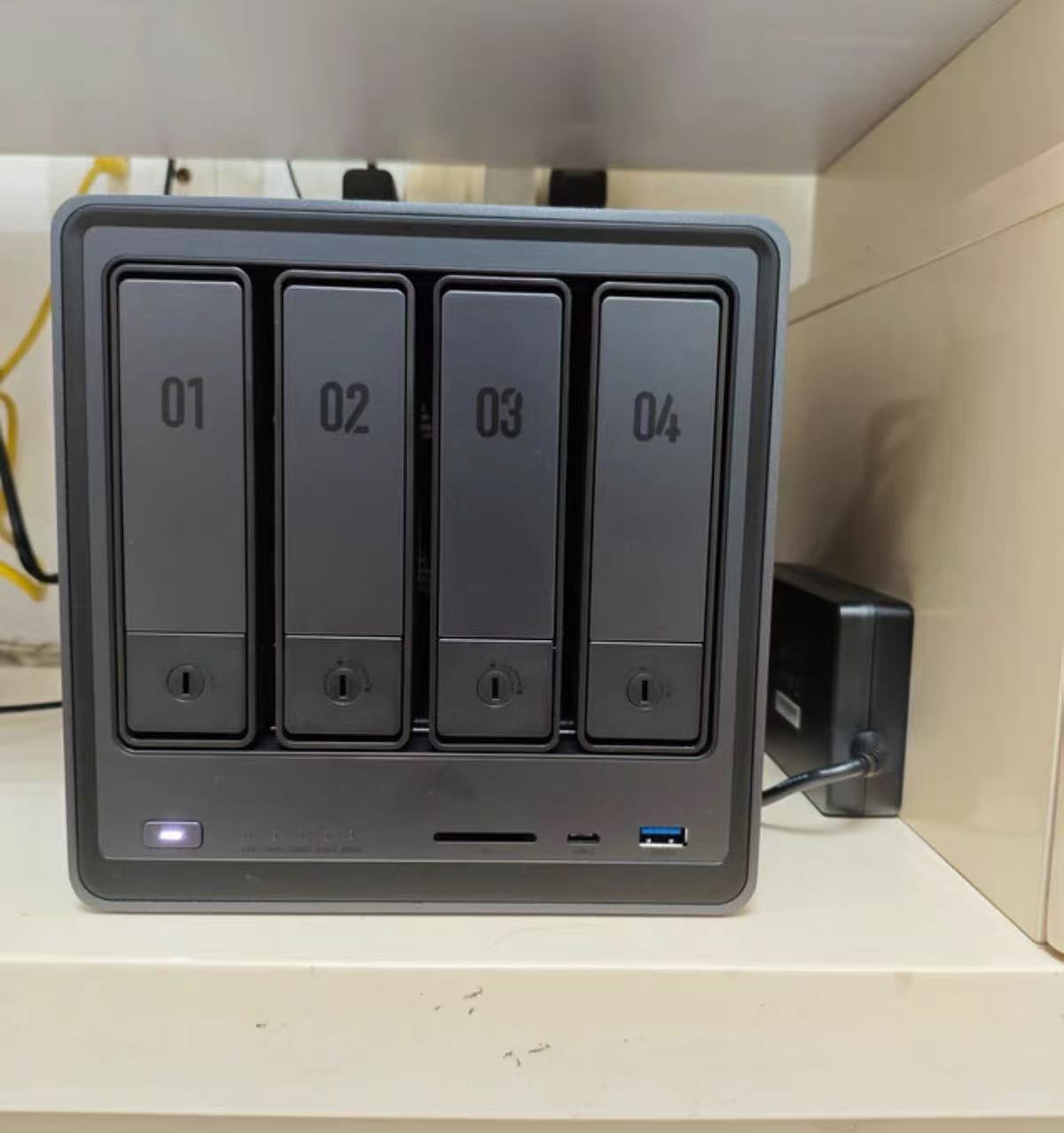 TLF Ugreen DXP4800 Plus 4-bay  - Ddr5 8Gb recensie en prijs